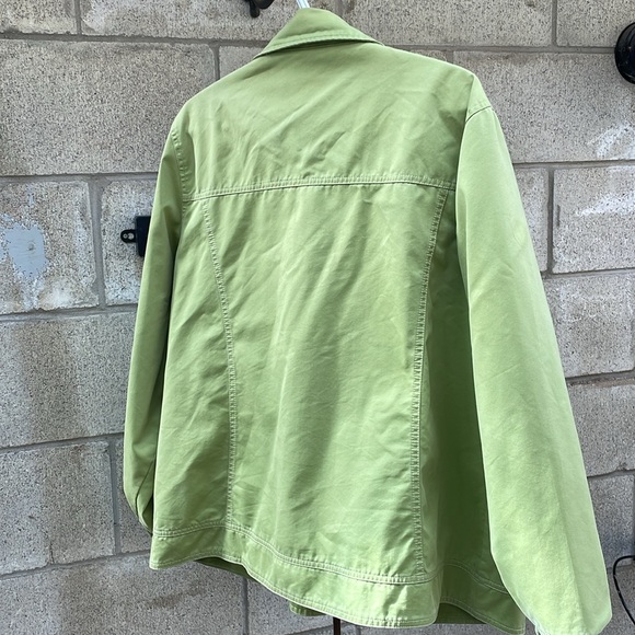 Spring jacket , with a small stain on lower right pocket - Picture 6 of 6